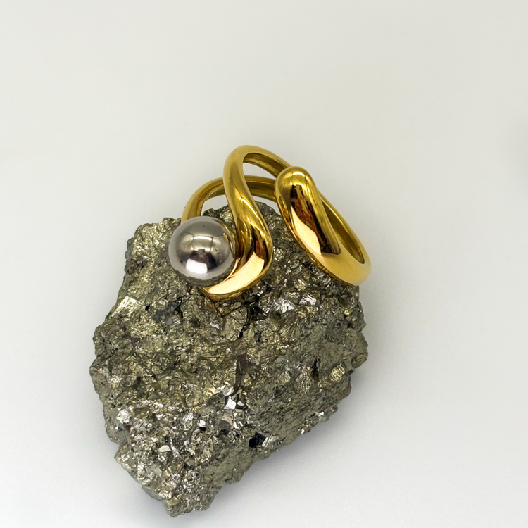 DUAL-TONE BALL RING
