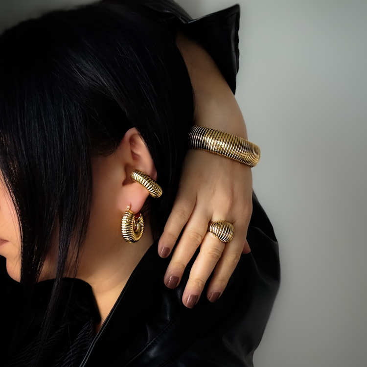 18K Gold Plated Ribbed Bracelet