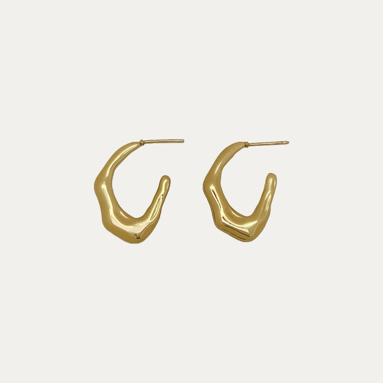 Gold Wave C-Shape Earrings
