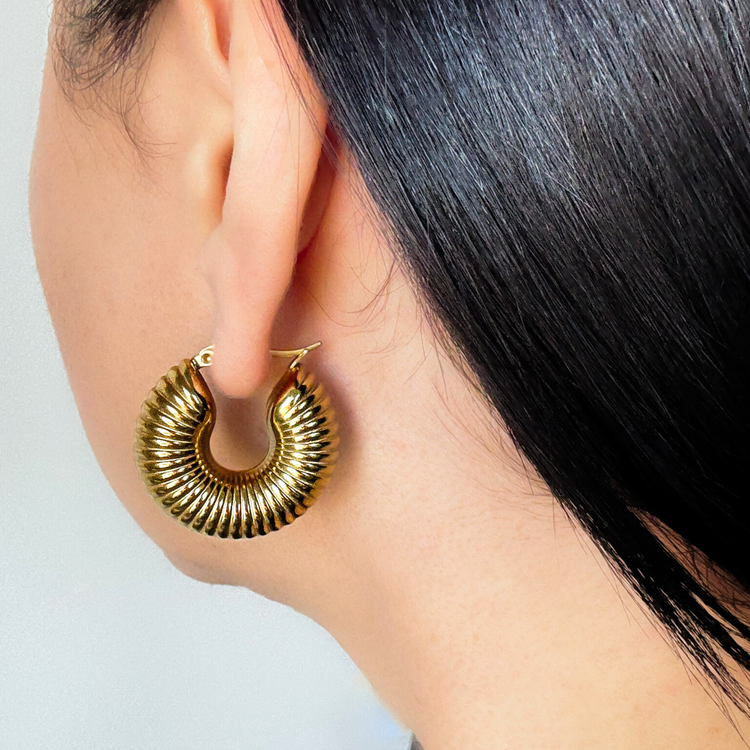 18K Gold Plated Chunky Ribbed Gold Hoop Earrings