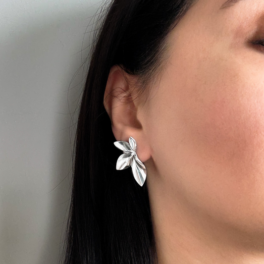 Silver leaf Stud earrings
