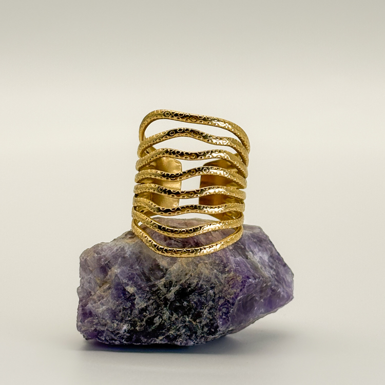 Textured Gold Wavy Ring