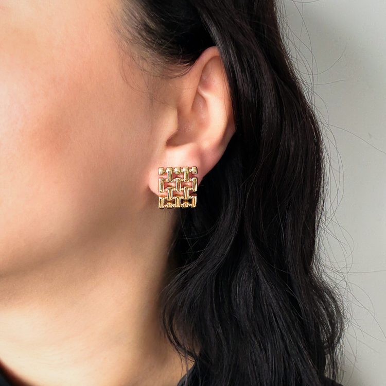 Gold Sqaure Woven Stud Earrings