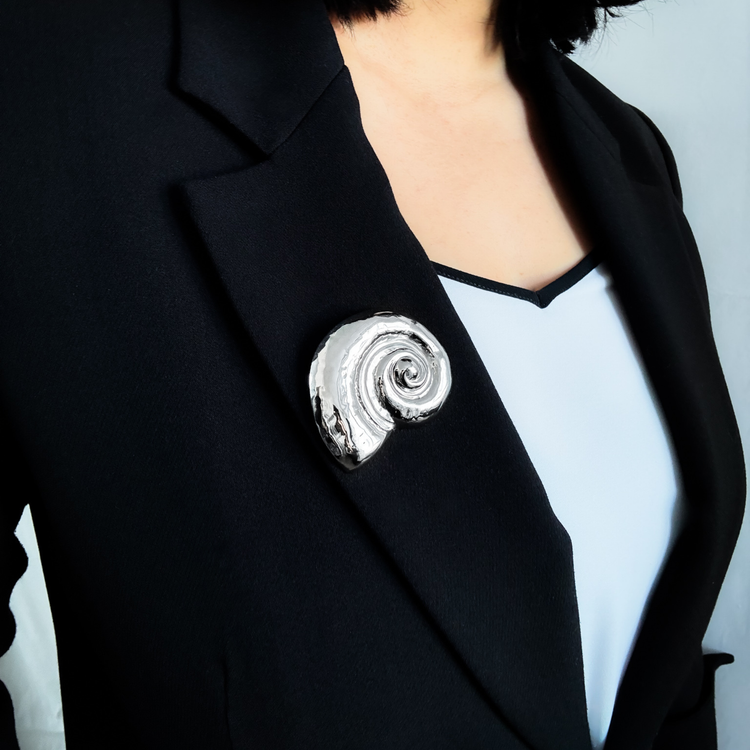 Chunky Shell Brooch Pin
