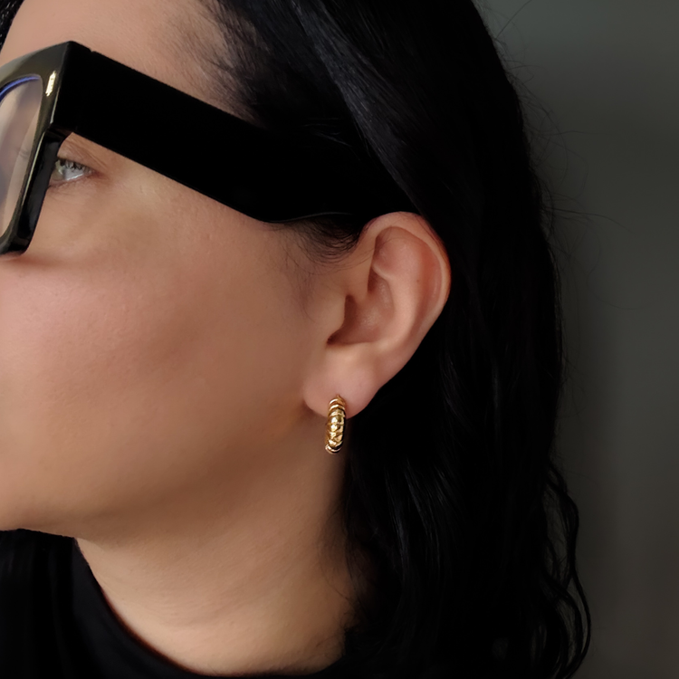 Small Ribbed Gold C-Shape Earrings