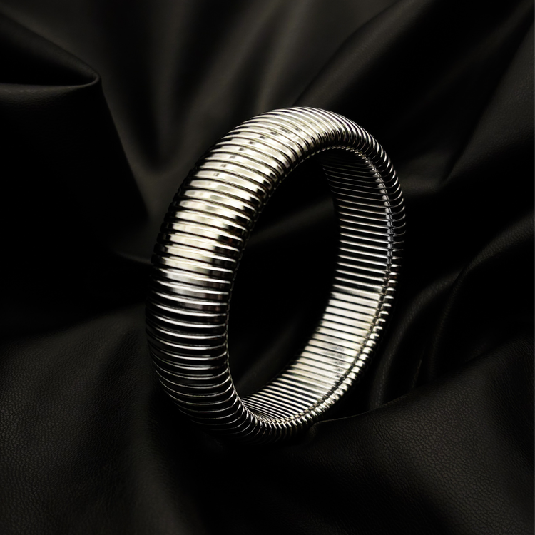 Silver Ribbed Bracelet