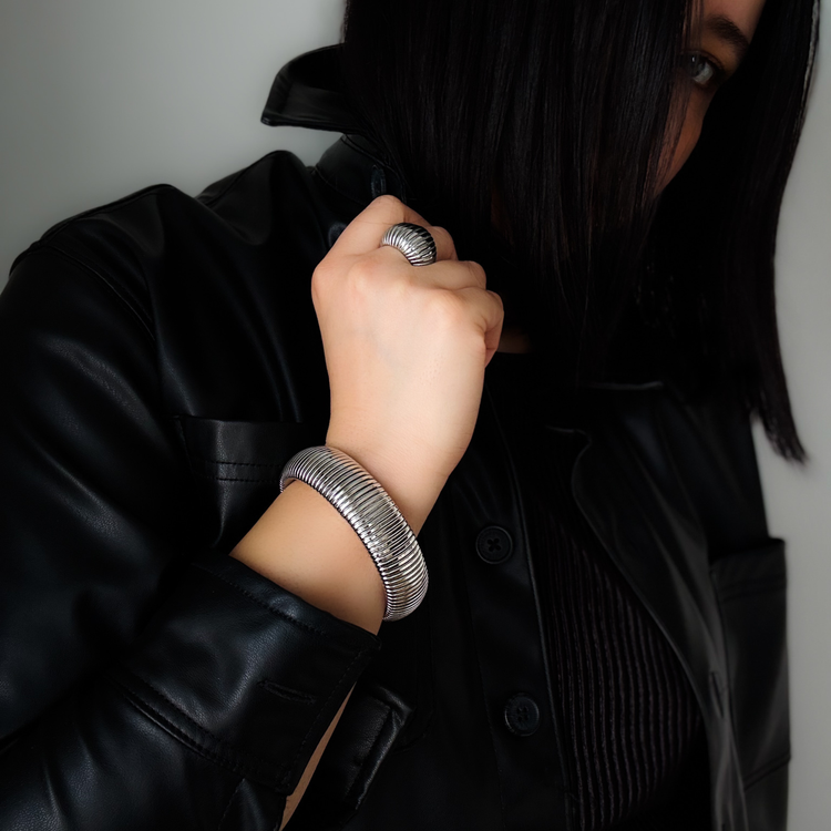 Silver Ribbed Bracelet