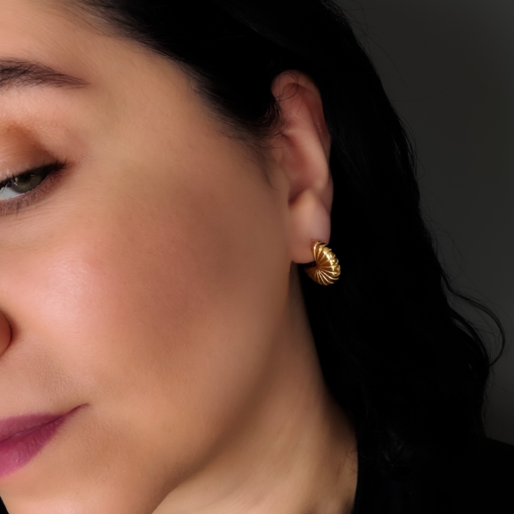 Small Ribbed Gold C-Shape Earrings