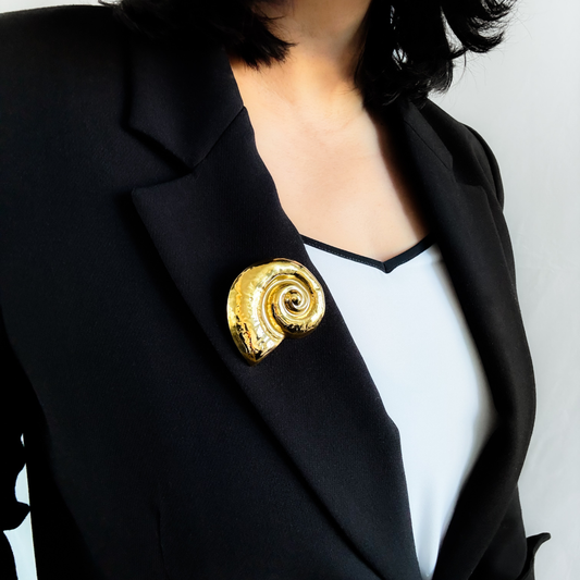 Chunky Shell Brooch Pin