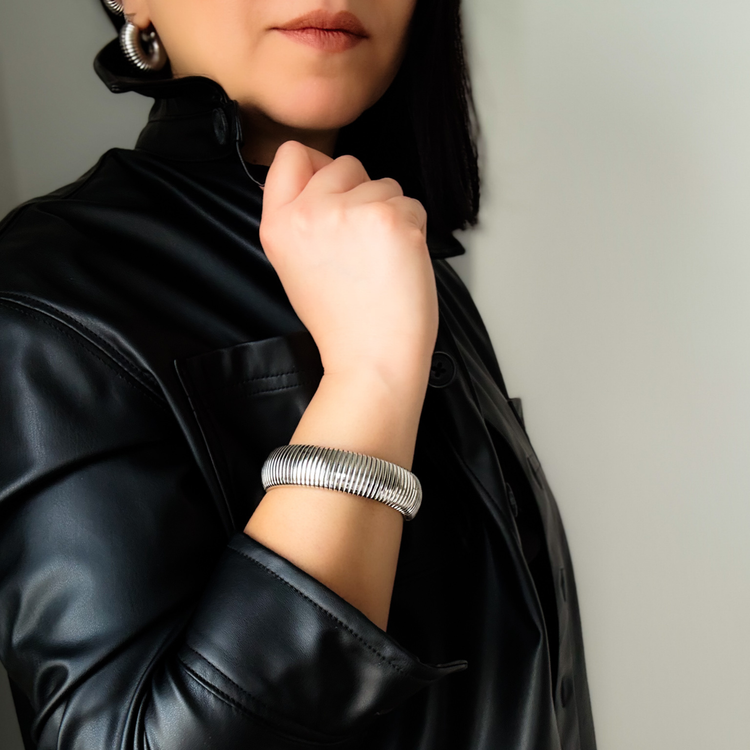 Silver Ribbed Bracelet