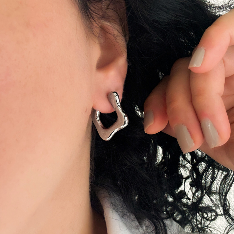 Silver Wave C-Shape Earrings