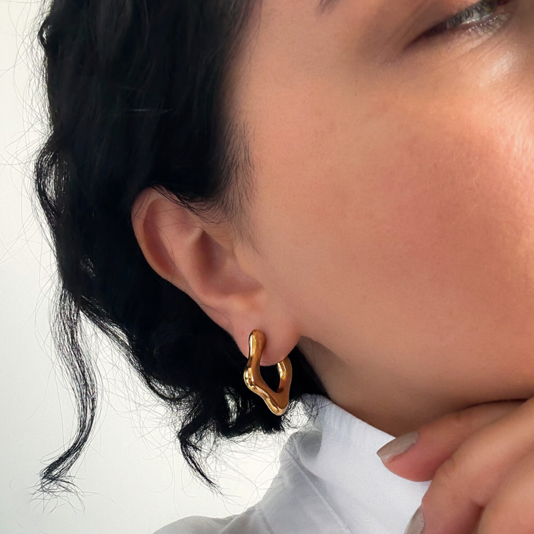 Gold Wave C-Shape Earrings