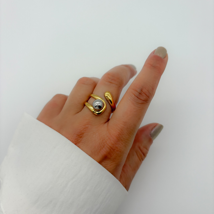 DUAL-TONE BALL RING