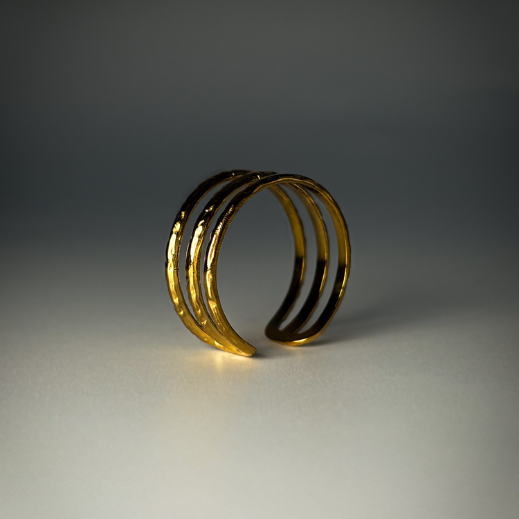 Multi-strand Hammered gold ring