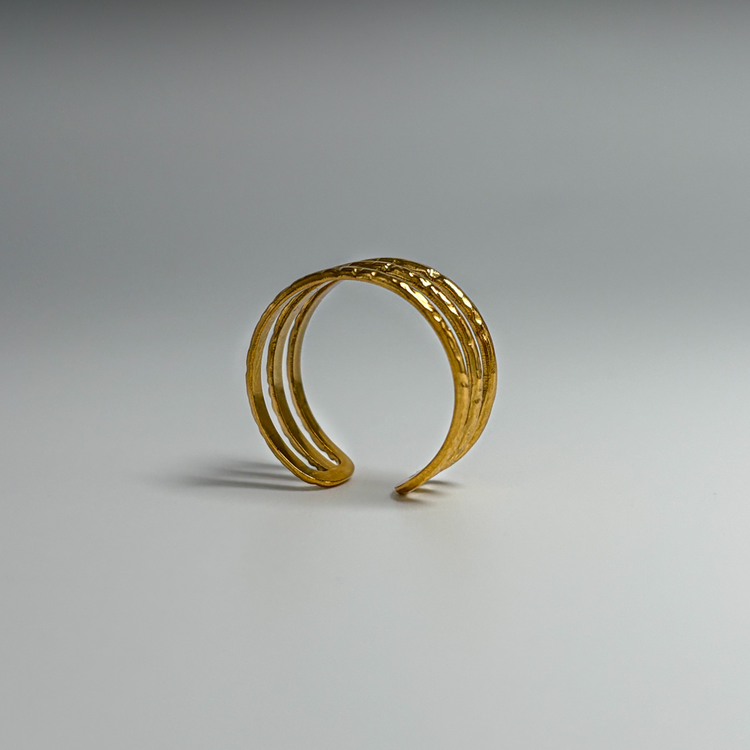 Multi-strand Hammered gold ring