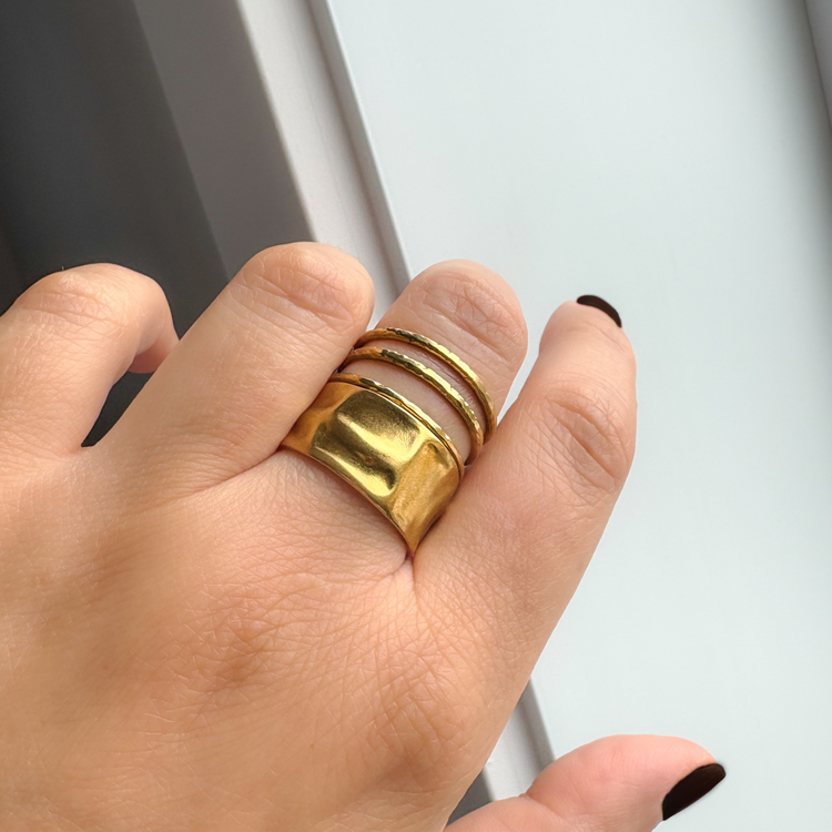 Gold Cigar Band Ring