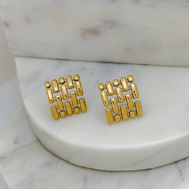 Gold Sqaure Woven Stud Earrings