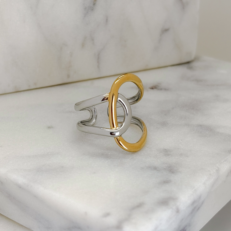 Dual-tone link ring