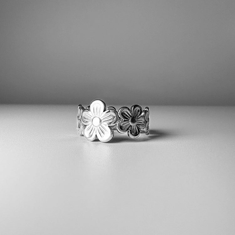 Silver Flower Ring