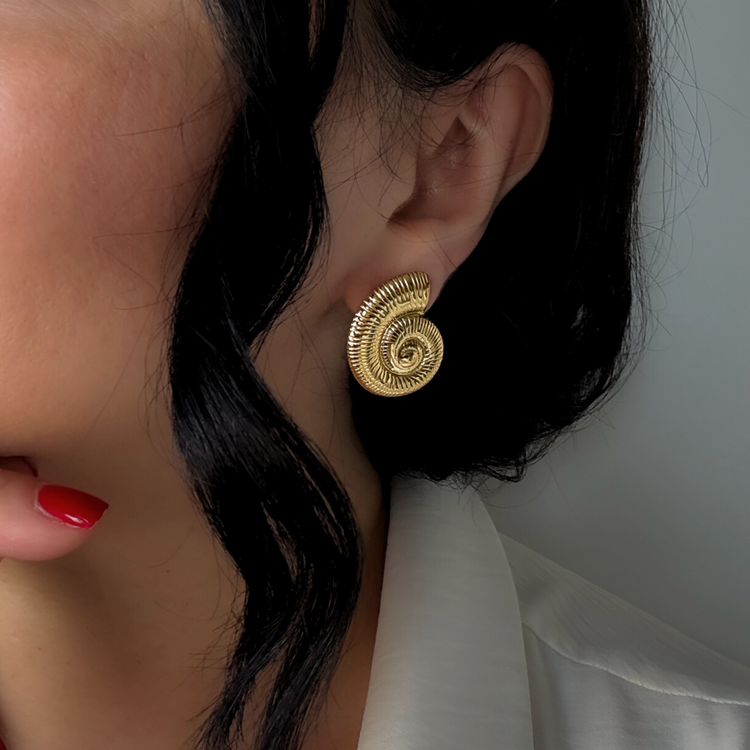 Chunky Gold Seashell Stud Earrings