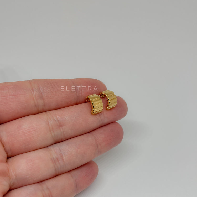 Mini Gold Ripple C-Shape Earrings