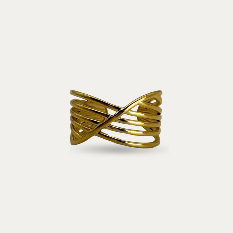 Multi-strand gold ring
