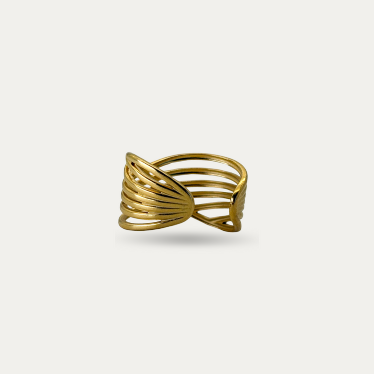 Multi-strand gold ring