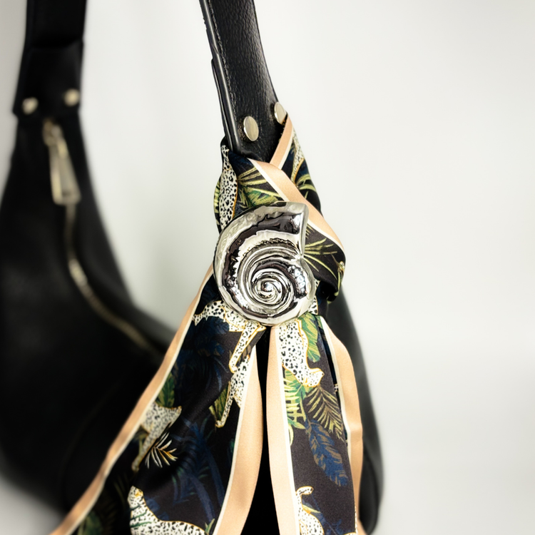 Chunky Shell Brooch Pin