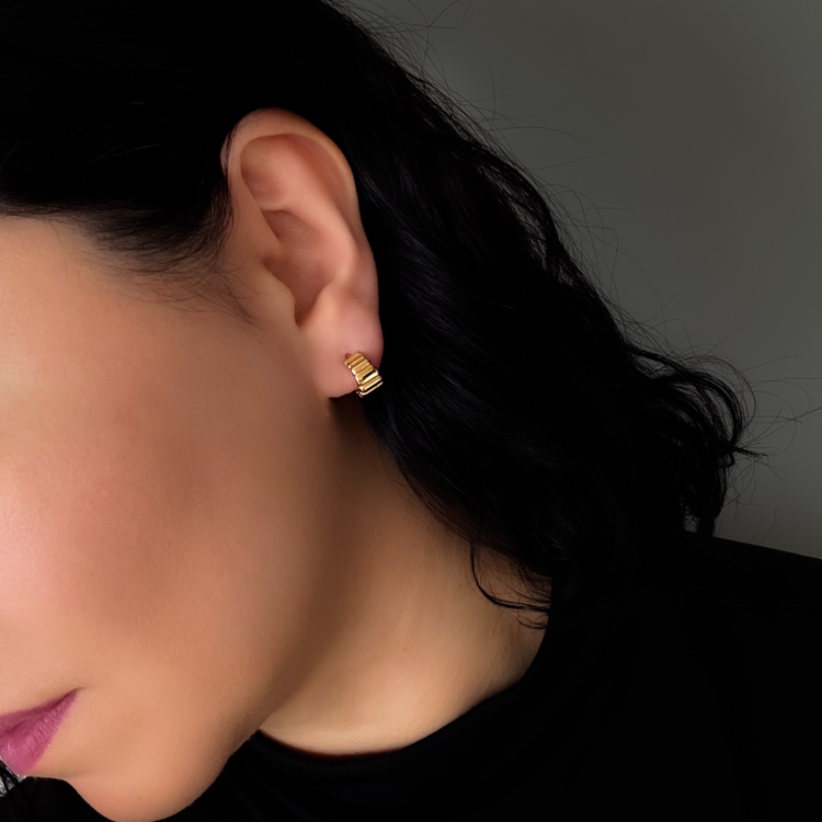Mini Gold Ripple C-Shape Earrings