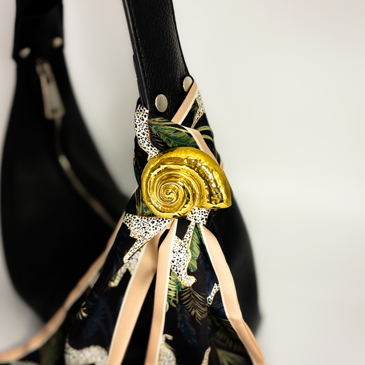 Chunky Shell Brooch Pin