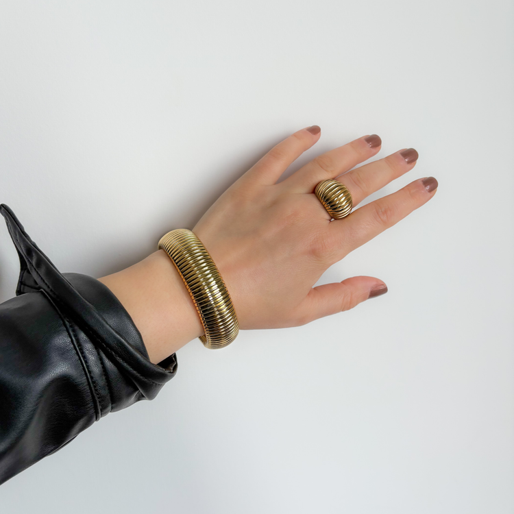 18K Gold Plated Ribbed Bracelet