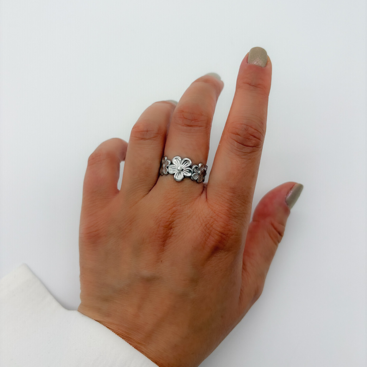 Silver Flower Ring