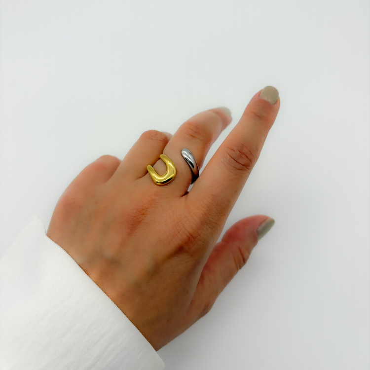 DUAL-TONE WRAP RING