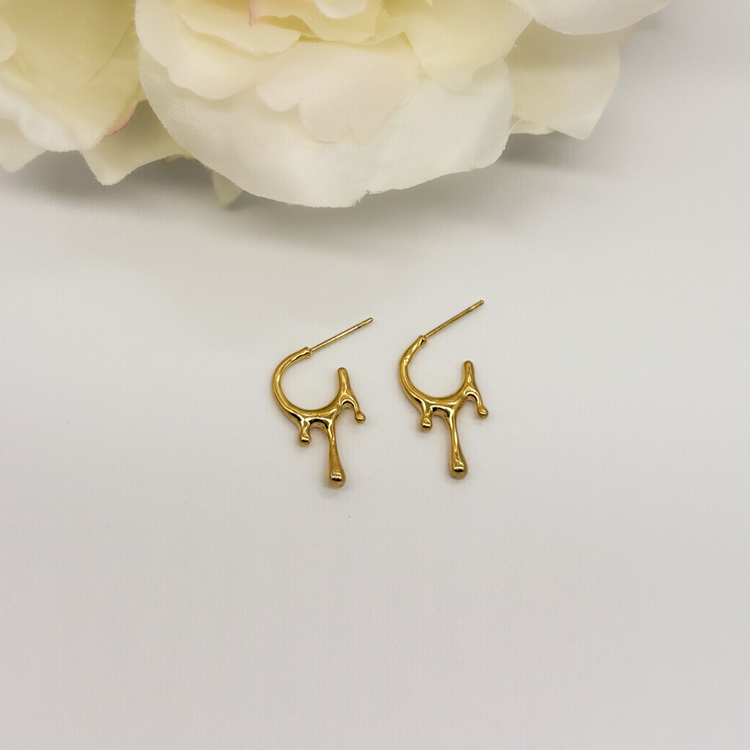 Dainty Gold Drip C-Shape Earrings