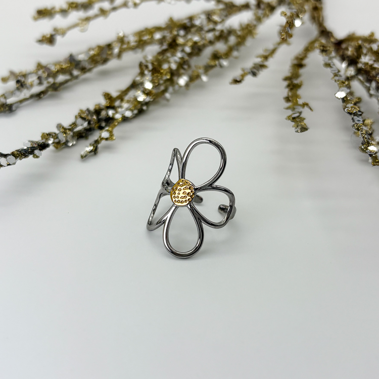 Large Daisy Ring