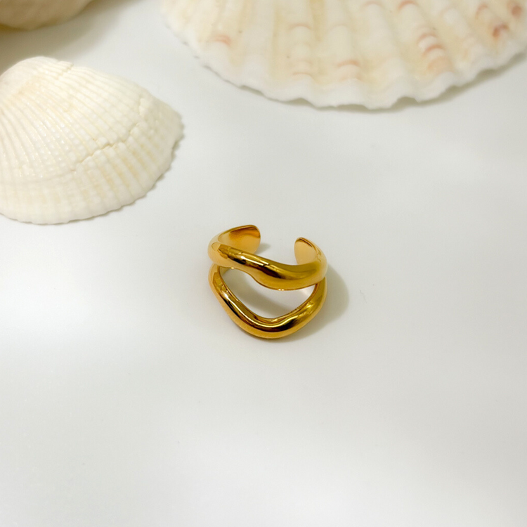 Gold Wave Ear Cuff