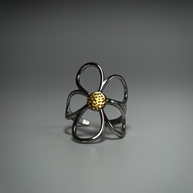 Large Daisy Ring