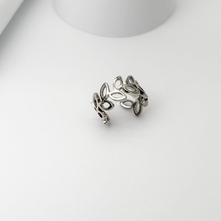 Silver Leaf Ear Cuff