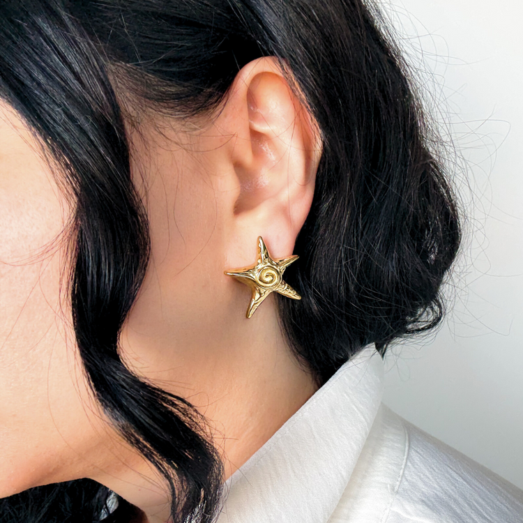 Chunky Gold Starfish Stud Earrings