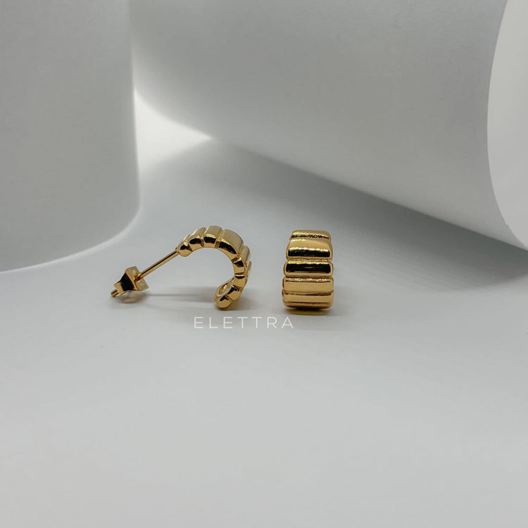 Mini Gold Ripple C-Shape Earrings